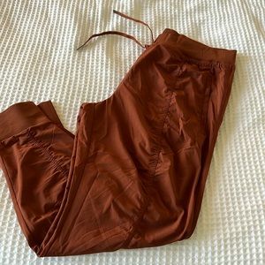 Athleta attitude II pant size 16